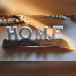 "Home" socle en bois flotté